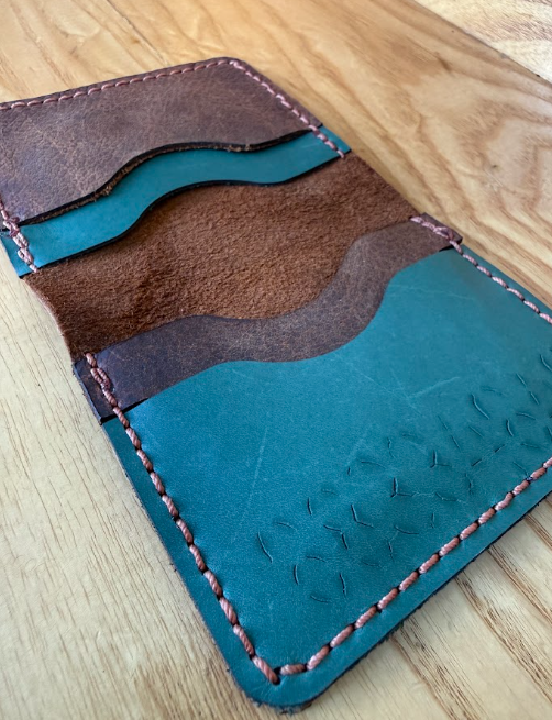 THE BOWERY RUNNER TRADITIONAL BIFOLD WALLET